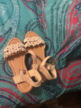 Women's Beige Floral Strap Sandals with Elastic Back